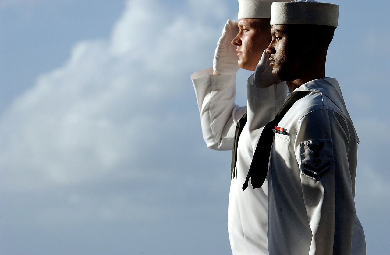 sailors, saluting, isolated-81781.jpg